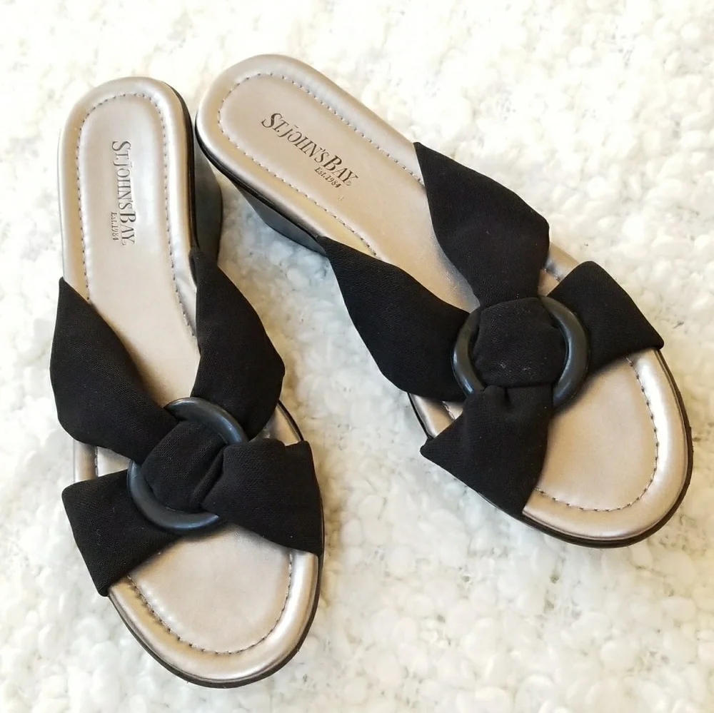St John's Bay Black Wedge criss cross sandals